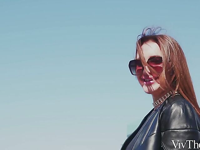 Elvira & Erika E - Beautiful lesbian sex in the hotel room