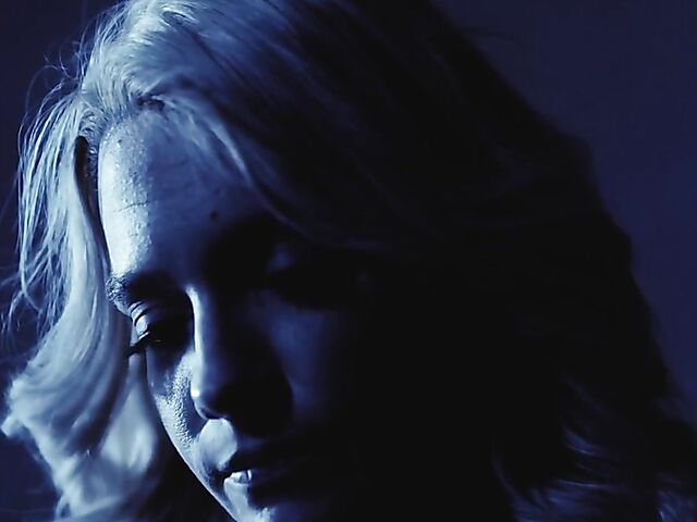 Nathan Bronson & Kiara Cole - Small tits blonde gets cum on belly