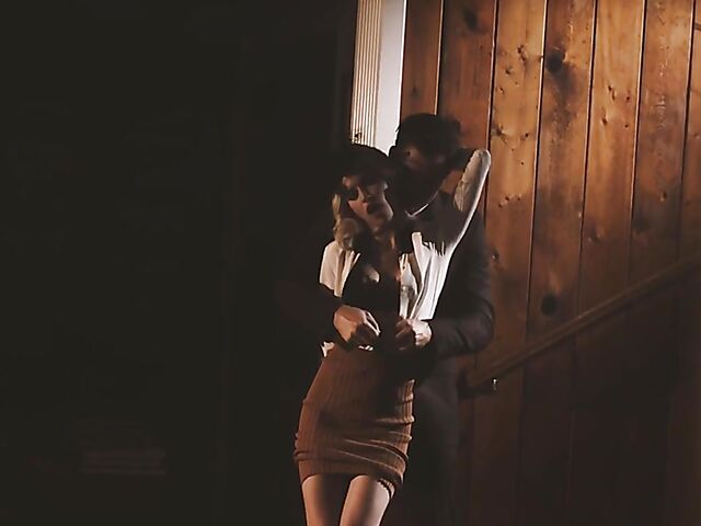 Nathan Bronson & Kiara Cole - Small tits blonde gets cum on belly