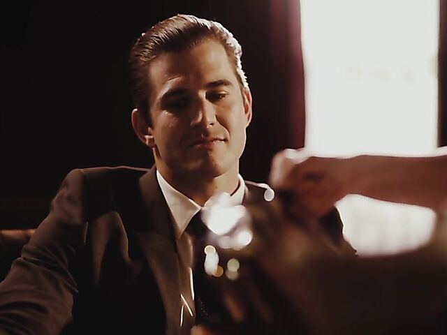 Nathan Bronson & Kiara Cole - Small tits blonde gets cum on belly