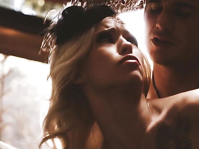 Nathan Bronson & Kiara Cole - Small tits blonde gets cum on belly