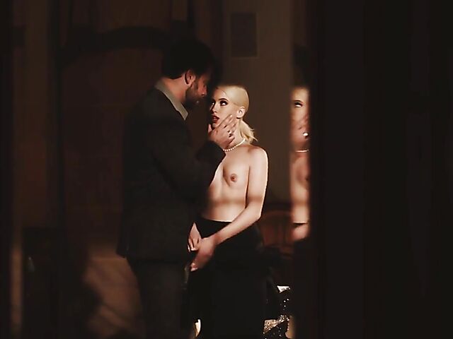 Having a good time with tiny tits blonde Kiara Cole