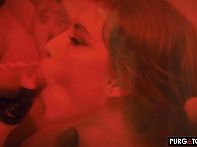 Bathroom threesome anal in the dark with inked Eden Ivy