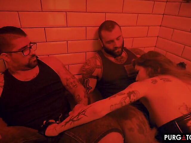 Bathroom threesome anal in the dark with inked Eden Ivy