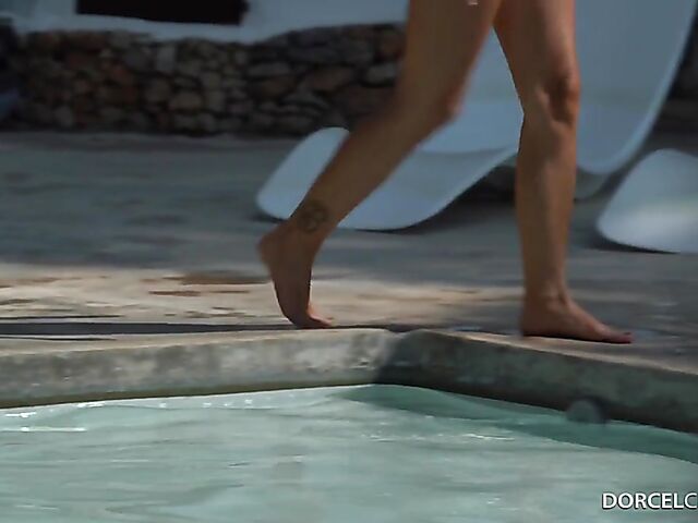 Euro threesome with sultry brunettes Lola Bellucci and Cléa Gaultier