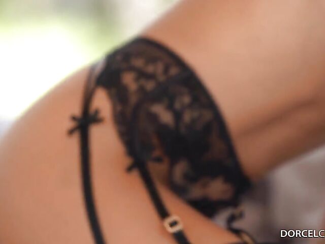 Euro threesome with sultry brunettes Lola Bellucci and Cléa Gaultier