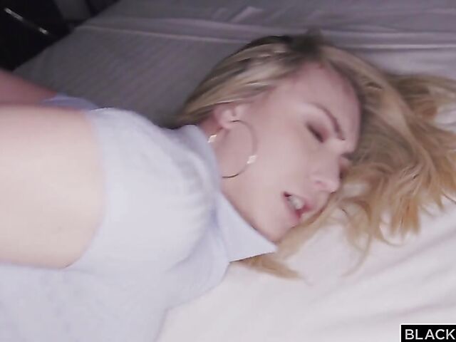 Elisa Calvi in Blacked interracial hardcore scene