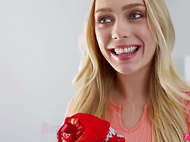 Mom and teen Braylin Bailey and Jenna Noelle have a nice foursome