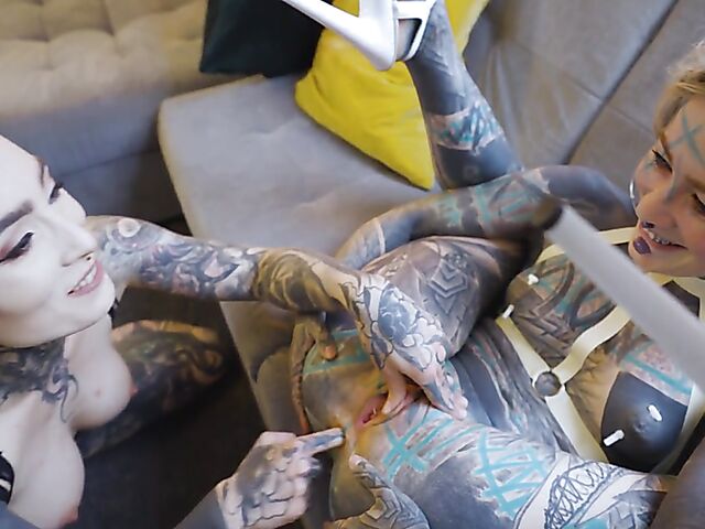 Lesbian tattoo madness and strap on anal with Anuskatzz and Nux Vomica