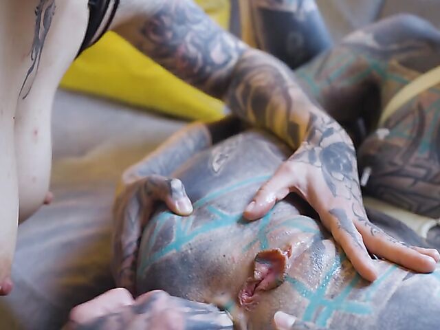 Lesbian tattoo madness and strap on anal with Anuskatzz and Nux Vomica