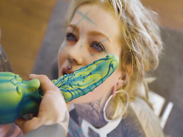 Lesbian tattoo madness and strap on anal with Anuskatzz and Nux Vomica