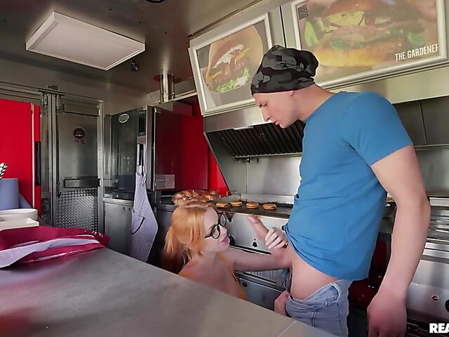 Food truck fuck with redhead glasses girl Scarlett Jones