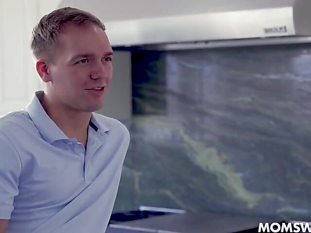 Nadia White and Dee Williams in boy fuck milf foursome