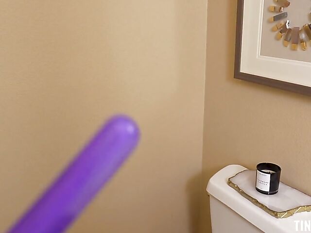 Horny petite teen stepsister Mickey Violet caught pillow humping