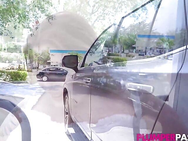 Horny fat BBW Megan Daw picks up a guy at the gas station