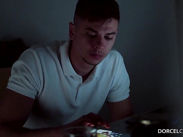 3way hot threesome with Apolonia Lapiedra and Mary Popiense