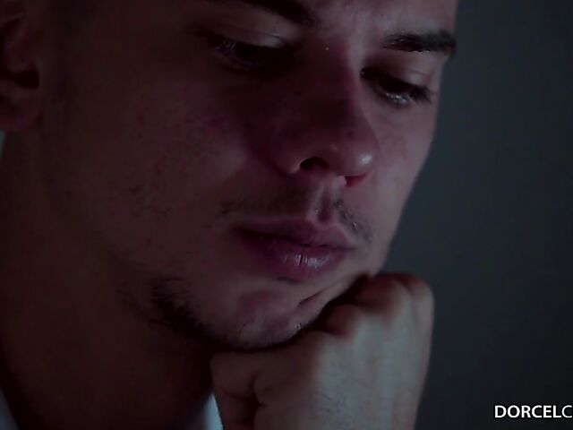 3way hot threesome with Apolonia Lapiedra and Mary Popiense