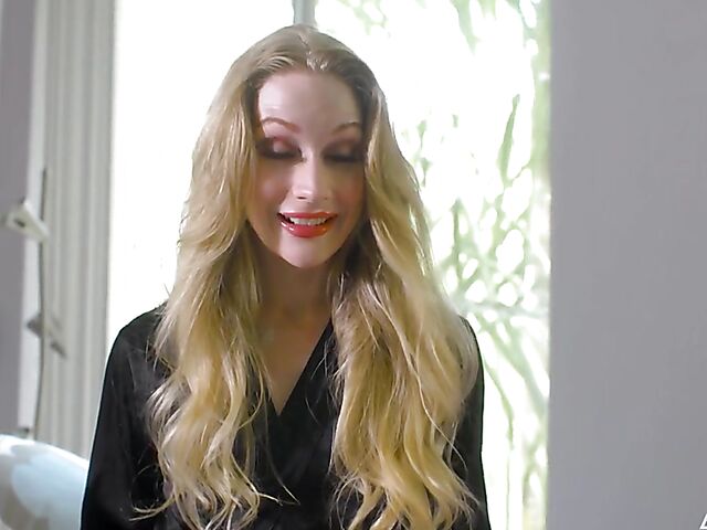 Skinny small tits blonde Emma Starletto seduces her bodyguard