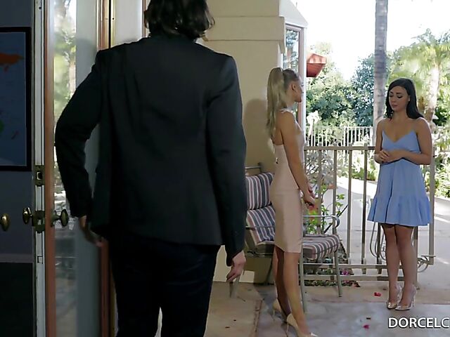 Behind the scenes of Sugar And Spice with Emma Hix, Whitney Wright, and Paige Owens