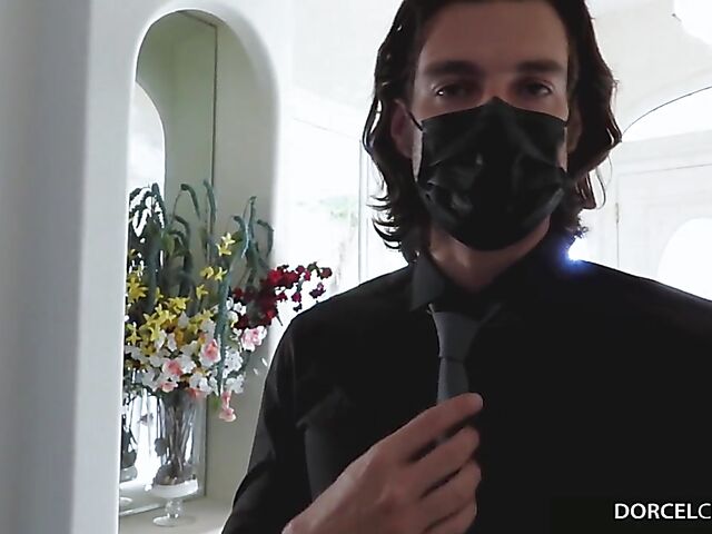 Behind the scenes of Sugar And Spice with Emma Hix, Whitney Wright, and Paige Owens