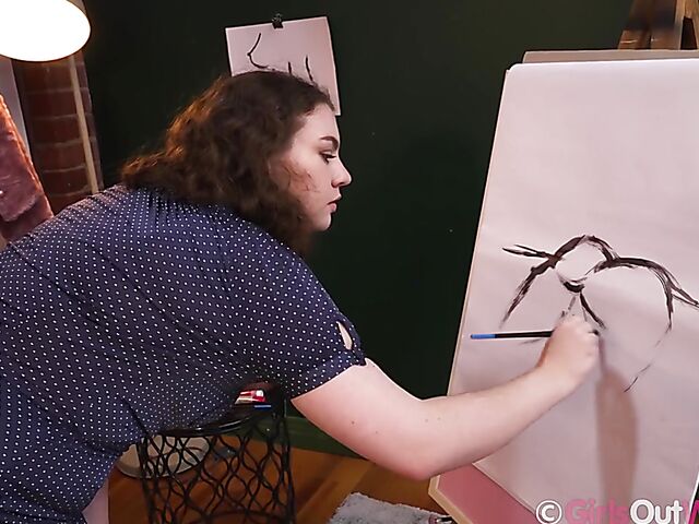 Australian chubby girl Hannah Tee masturbates to her drawings