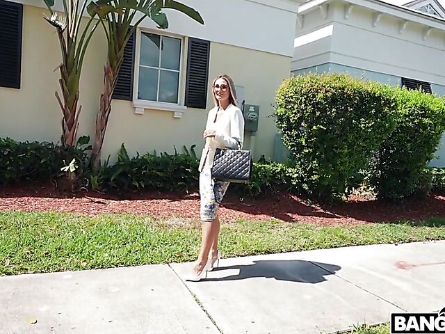 Mandy Rhea - Bang Bus MILF interracial ride during the lunch break