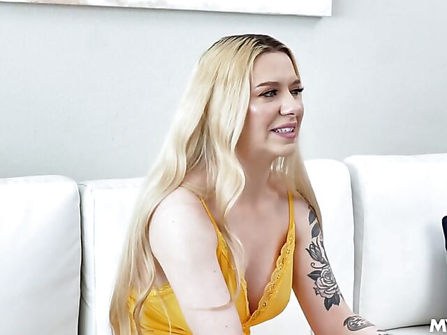 Dakota Williams - Alaskan MILF blonde with a pierced clit gets penetrated