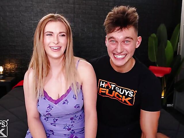 Hot guy Brent Savage loves cumming on Lindsay Lee's nice natural tits