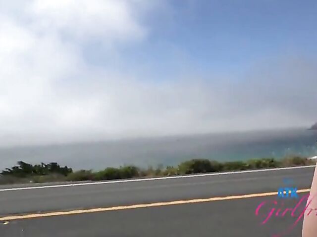 Your teen girlfriend Leana Lovings is back