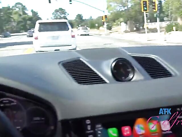 Your teen girlfriend Leana Lovings is back