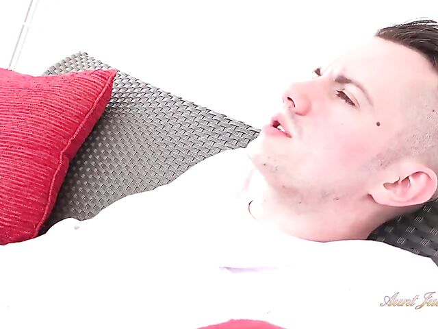 Mature young guy fuck with experienced Devon