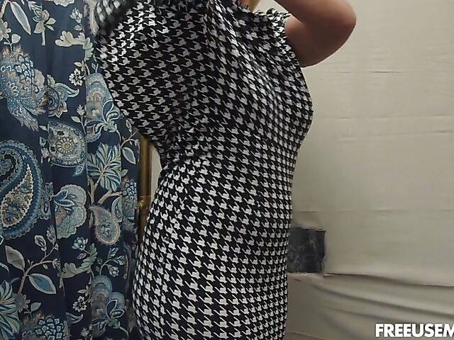 Free use shopping and FFM threesome with Callie Black and Joslyn Jane