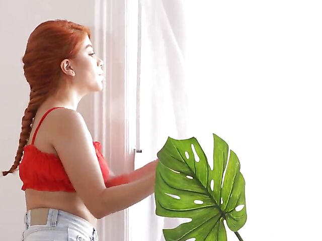 Alika Penagos & Marina Gold - Lesbian tribbing on vacation