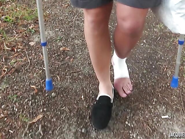 Natacha Guapa - Outdoor anal with a limping man