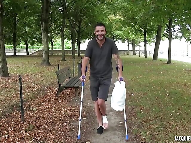 Natacha Guapa - Outdoor anal with a limping man