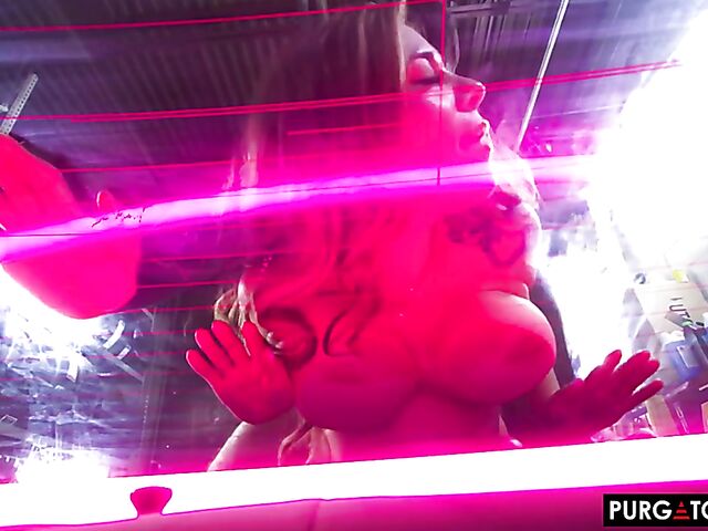 Hot sex at the body shop tight Laura Fox