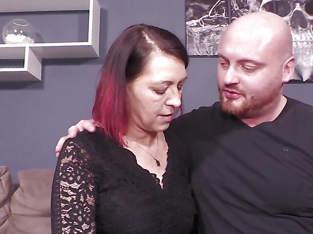 40 plus mature Nicole with a pierced clit gets boned