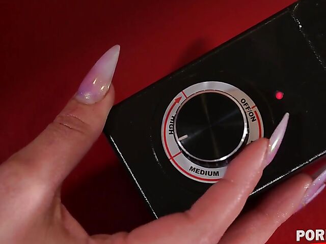 Fucking machine anal solo with stunning milf Shalina Devine