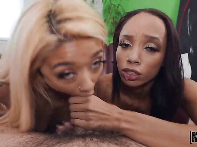 FFM interracial 3some with Alexis Tae and Gia Di Bella