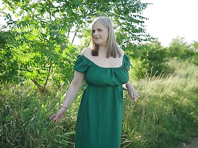 Big breasted mature lady Joy Adams is extremely helpful