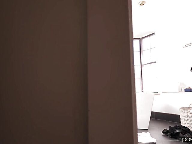 Sexy young latina Angel Gostosa gets screwed in the morning