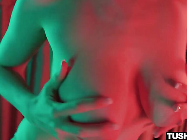 Ass fucking in the dark of the room with Jackie Hoff