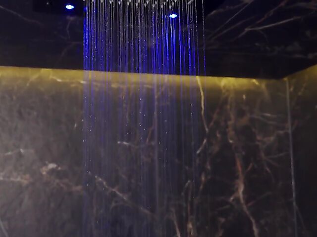 Fishnet solo in the shower with wet beauty Foxy Alissa