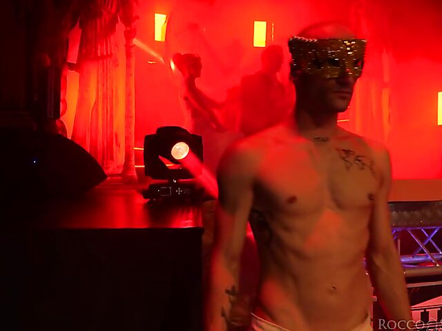 Crazy club orgy with Rocco Siffredi and Marika Milani