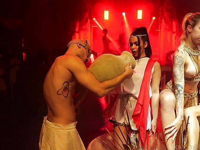 Crazy club orgy with Rocco Siffredi and Marika Milani