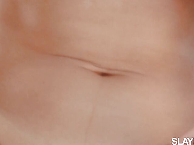 Eliza Ibarra and Riley Steele lesbian scissors at work