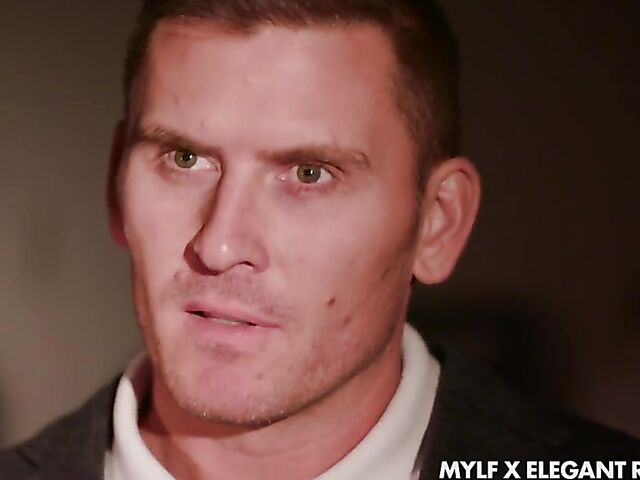 Big natural tits MILF Natasha Nice fucking during the workday