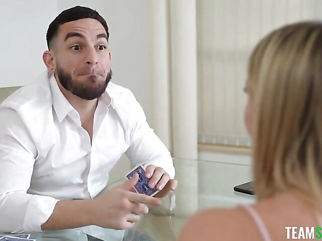 Doggy style and riding creampie with Evelyn Payne