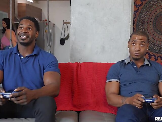 Interracial BBW threesome with plump latina Rose Kush