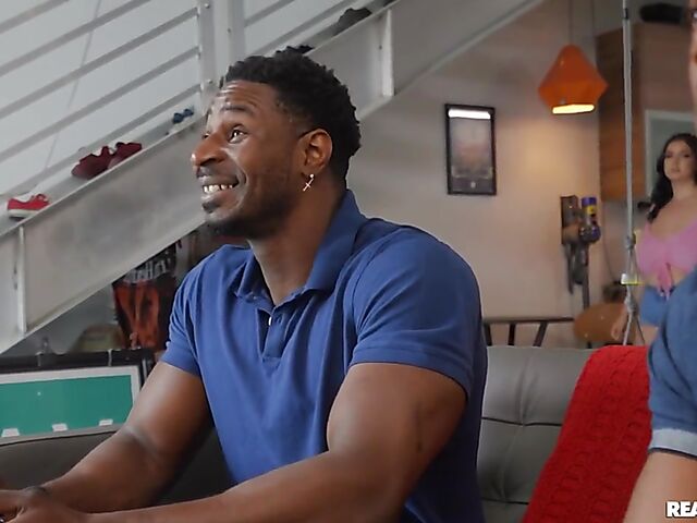 Interracial BBW threesome with plump latina Rose Kush